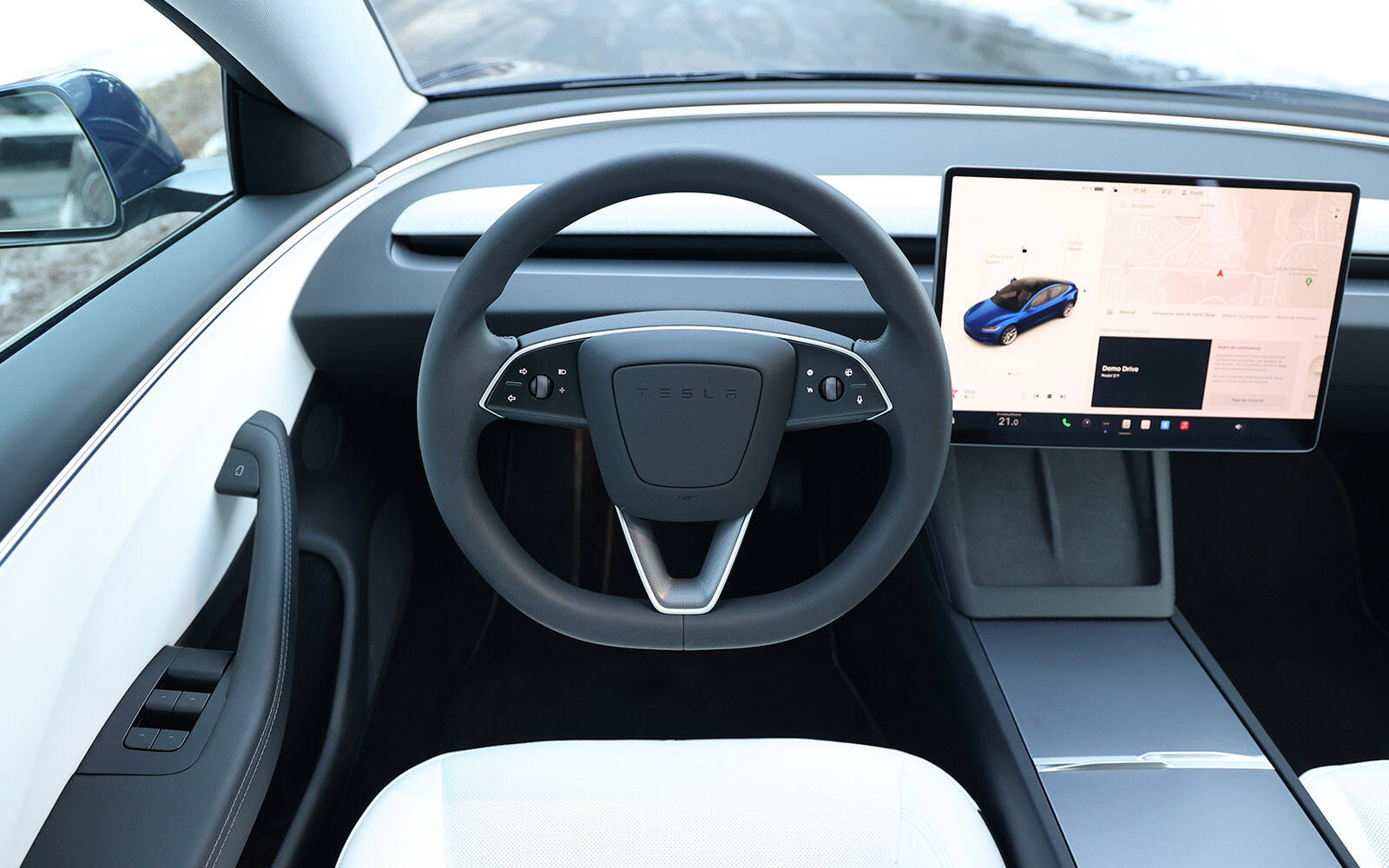 découvrez les limites de la conduite autonome tesla, ses enjeux technologiques, réglementaires et éthiques. informez-vous sur les capacités actuelles des véhicules tesla et les défis auxquels ils font face dans un monde en constante évolution.