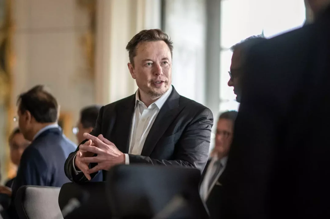 découvrez comment elon musk et les fonds de pension influencent la stratégie de tesla, leurs impacts sur l'innovation et la gouvernance de l'entreprise. une analyse approfondie des dynamiques financières et du rôle crucial des investisseurs institutionnels dans le succès de tesla.