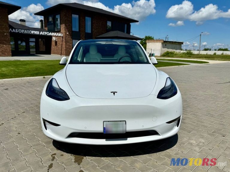 découvrez l'univers de tesla au maroc : innovations, véhicules électriques et transformation de la mobilité. explorez les modèles disponibles, les infrastructures de recharge et les initiatives durables de la marque dans le royaume.