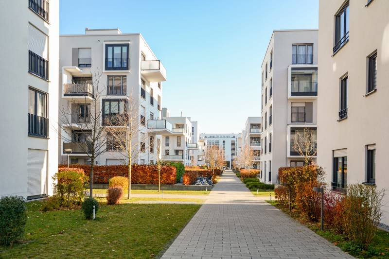 Assurance copropriété petits immeubles : solutions et obligations pour moins de 10 lots en 2025