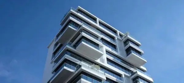 Comparateur assurance immeuble copropriété : guide complet pour syndics et conseils syndicaux 2025