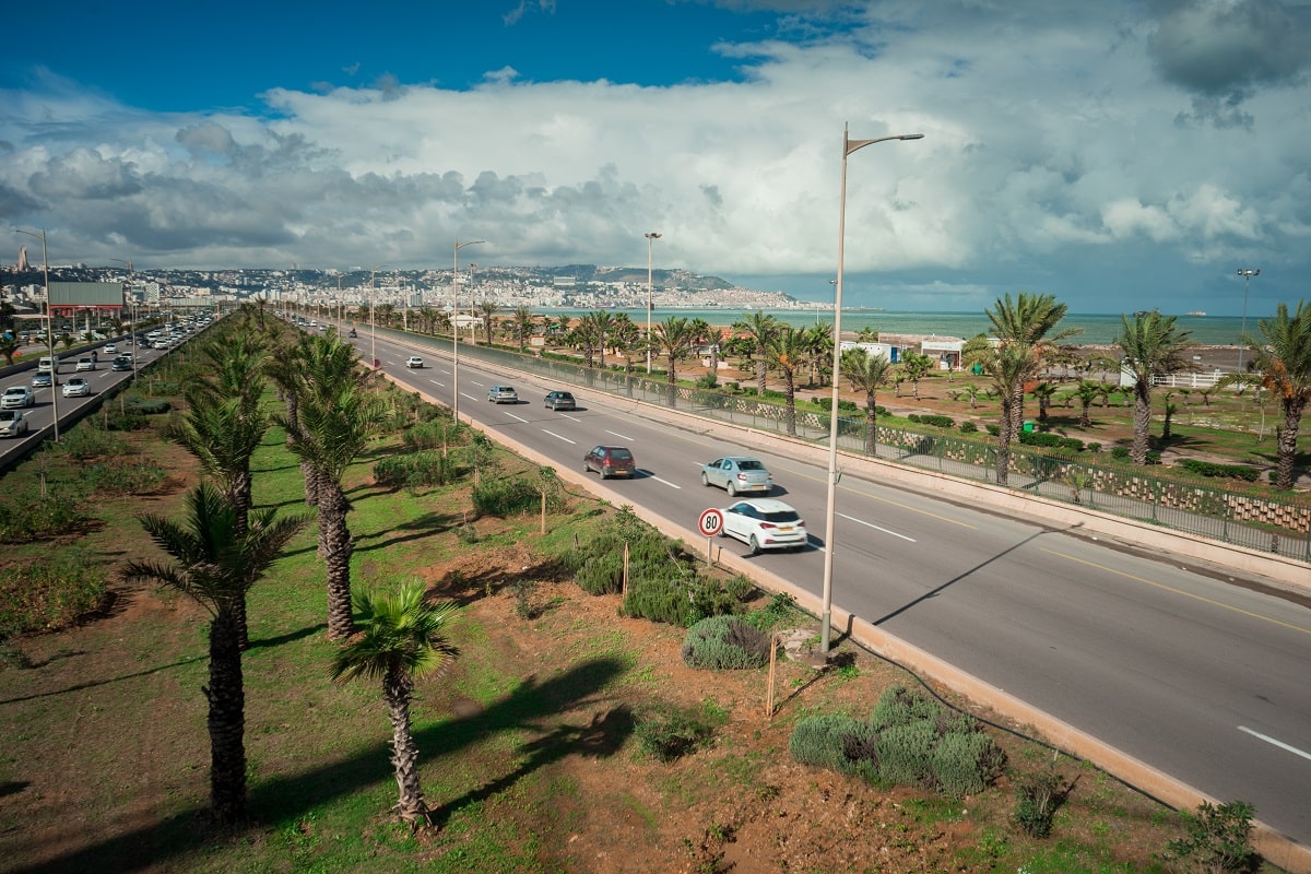 découvrez comment la modernisation des services d'assurance automobile en algérie transforme le secteur, offrant des solutions innovantes, une meilleure accessibilité et une expérience client améliorée. informez-vous sur les nouvelles réglementations, les technologies émergentes et les avantages pour les assurés.