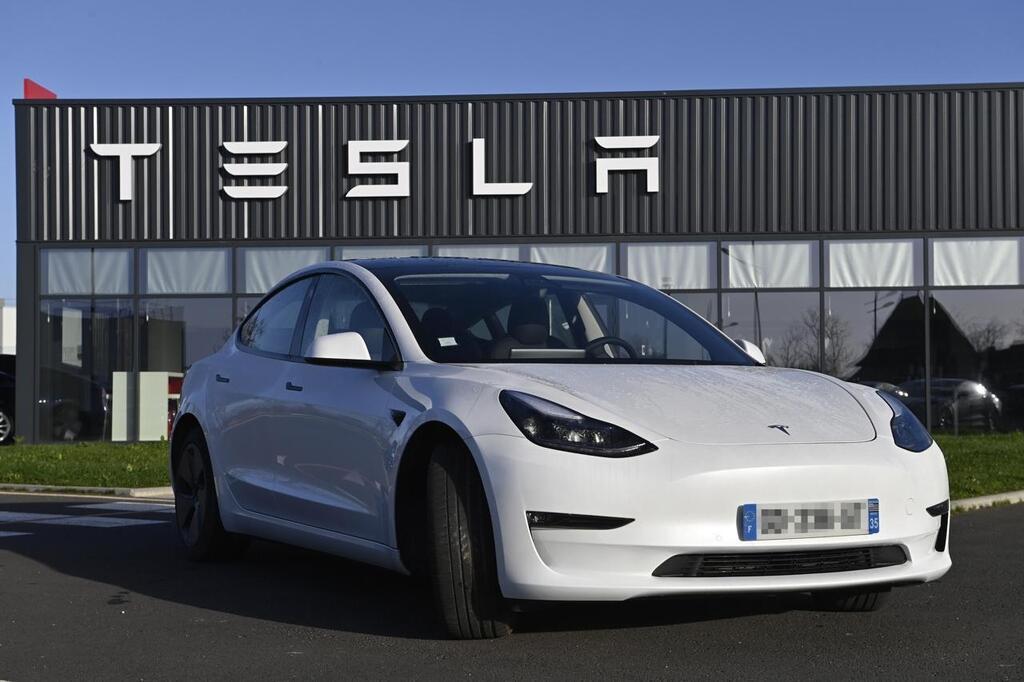 découvrez pourquoi tesla france a choisi de cacher sa localisation et les implications de cette décision sur l'industrie automobile et la protection des données. plongez dans les enjeux de la confidentialité et de la stratégie d'entreprise.