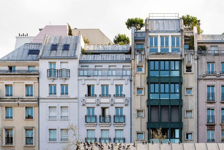 découvrez les tendances de la hausse des assurances habitation pour 2025-2026 et comment protéger votre logement tout en maîtrisant vos coûts.